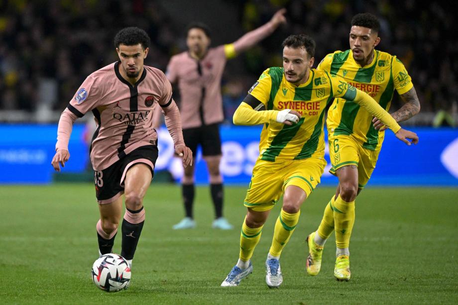 [图]法甲-维蒂尼亚破门 巴黎1-1南特30轮不败